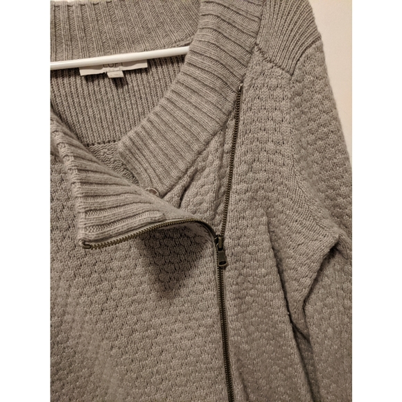 LOFT Zipper Sweater - Picture 3 of 8
